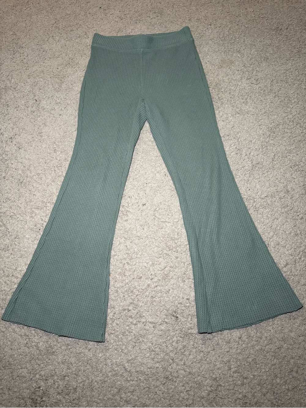 aerie Ribbed Flare Leggings in Sage